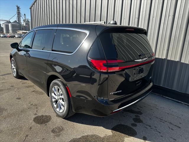 2024 Chrysler Pacifica PACIFICA TOURING L AWD