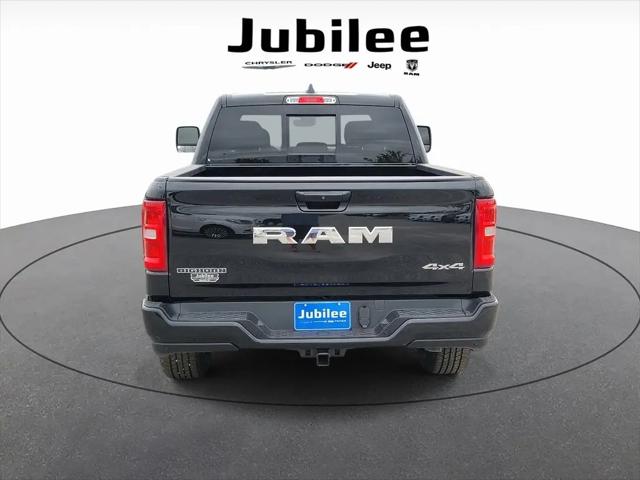 2025 Ram 1500 Big Horn Crew Cab 4x4 5'7" Box