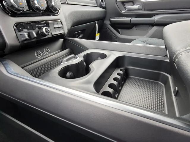 2025 Ram 1500 Big Horn Crew Cab 4x4 5'7" Box