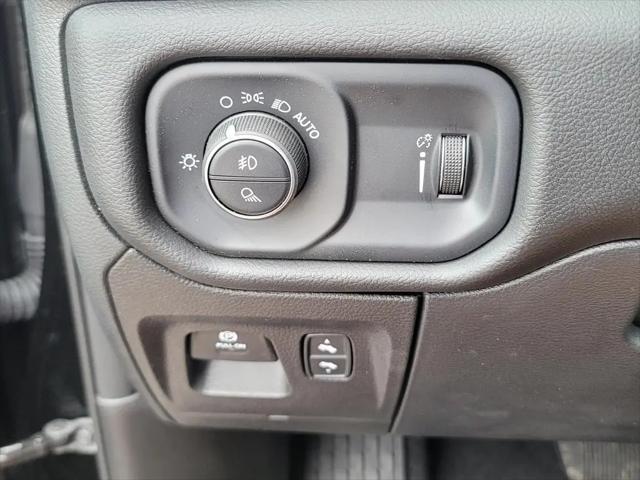 2025 Ram 1500 Big Horn Crew Cab 4x4 5'7" Box
