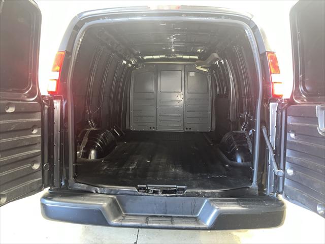 2021 Chevrolet Express Cargo RWD 2500 Regular Wheelbase WT