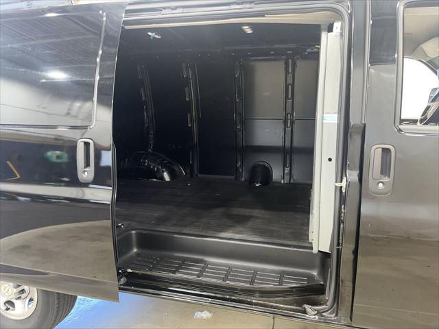 2021 Chevrolet Express Cargo RWD 2500 Regular Wheelbase WT