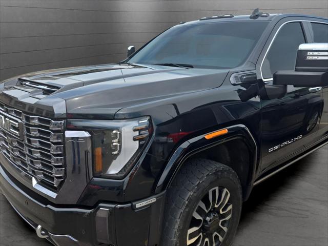 2024 GMC Sierra 3500HD 4WD Crew Cab Standard Bed Denali Ultimate 2024 GMC Sierra 3500HD 4WD Crew Cab Standard Bed Denali Ultimate