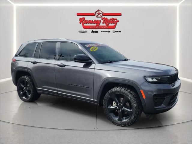 2023 Jeep Grand Cherokee Altitude 4x4