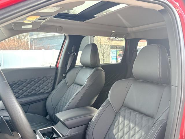 2025 Mitsubishi Outlander PHEV SEL S-AWC