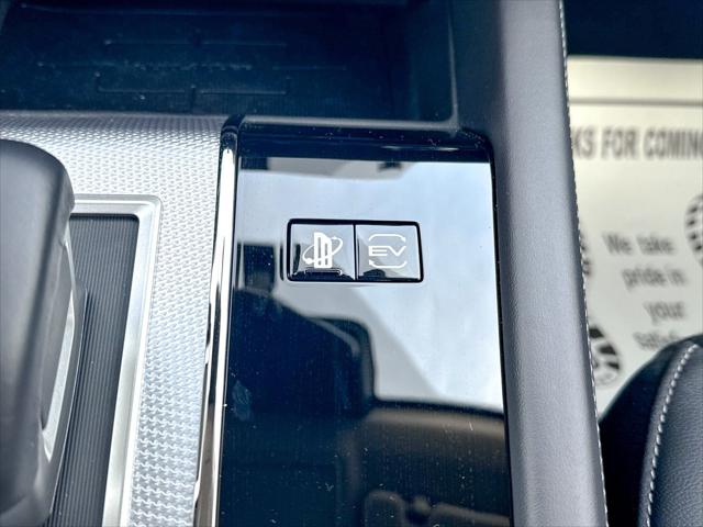 2025 Mitsubishi Outlander PHEV SEL S-AWC