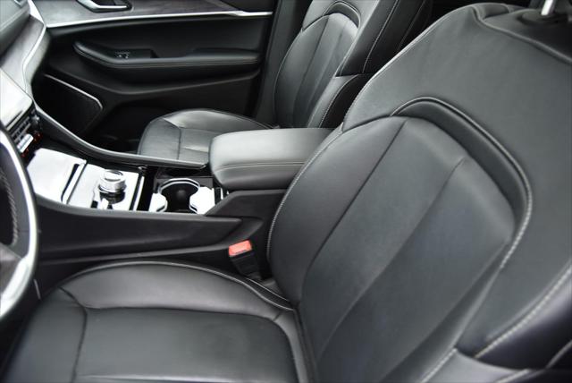 2022 Jeep Grand Cherokee L Limited 4x4