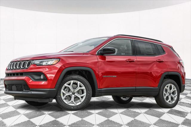 2025 Jeep Compass COMPASS LATITUDE 4X4