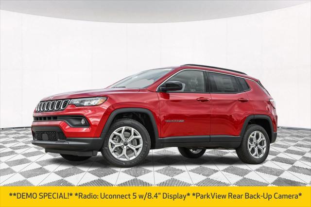 2025 Jeep Compass COMPASS LATITUDE 4X4