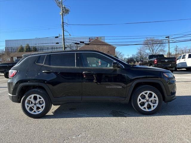 2025 Jeep Compass COMPASS SPORT 4X4