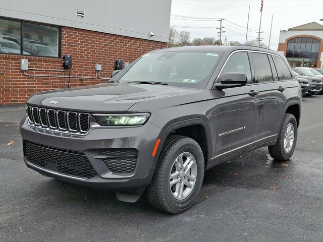 2025 Jeep Grand Cherokee GRAND CHEROKEE LAREDO 4X4