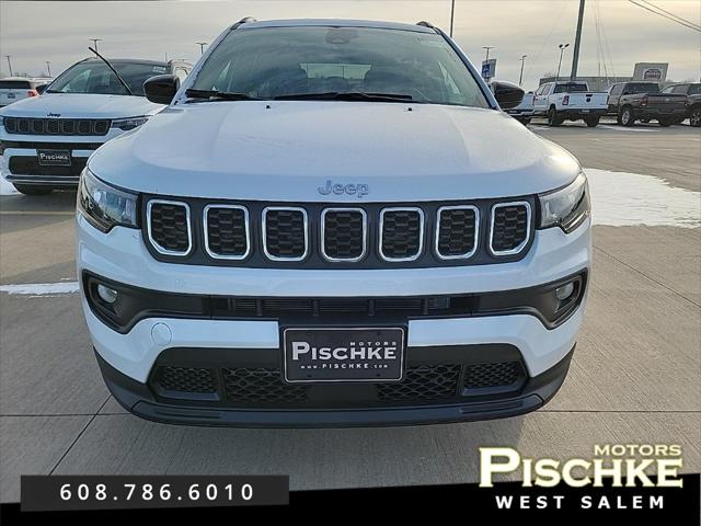 2025 Jeep Compass COMPASS LATITUDE 4X4