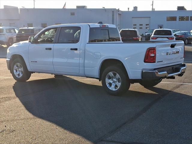 2025 RAM Ram 1500 RAM 1500 BIG HORN CREW CAB 4X4 64 BOX