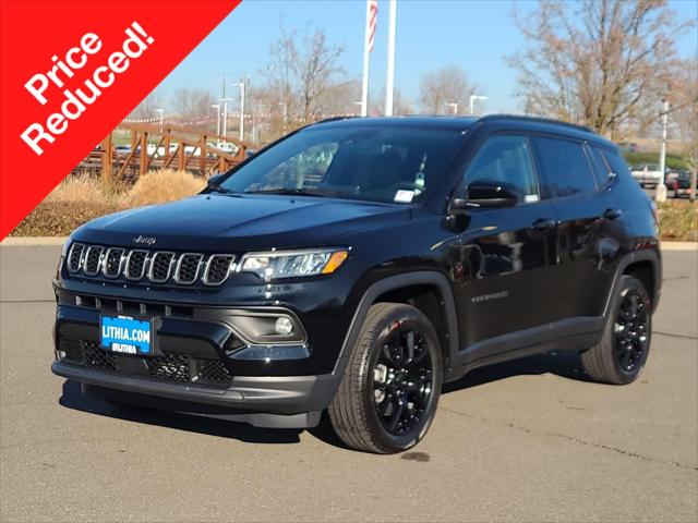 2025 Jeep Compass COMPASS LATITUDE 4X4