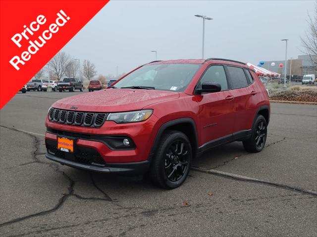 2025 Jeep Compass COMPASS LATITUDE 4X4