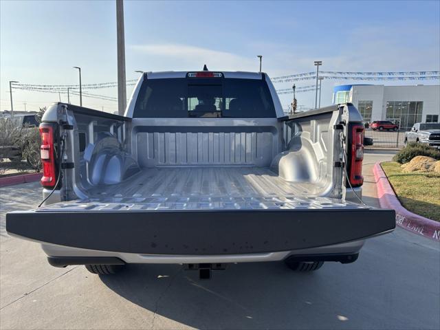 2025 RAM Ram 1500 RAM 1500 TRADESMAN CREW CAB 4X2 57 BOX