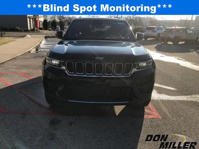 2025 Jeep Grand Cherokee GRAND CHEROKEE LAREDO X 4X4