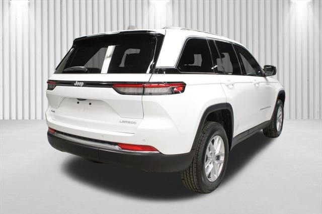 2025 Jeep Grand Cherokee GRAND CHEROKEE LAREDO X 4X4