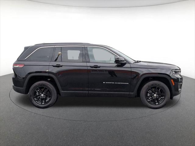 2025 Jeep Grand Cherokee GRAND CHEROKEE LAREDO X 4X4 2025 Jeep Grand Cherokee GRAND CHEROKEE LAREDO X 4X4