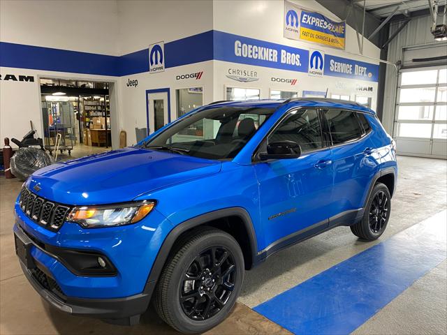 2025 Jeep Compass COMPASS LATITUDE 4X4