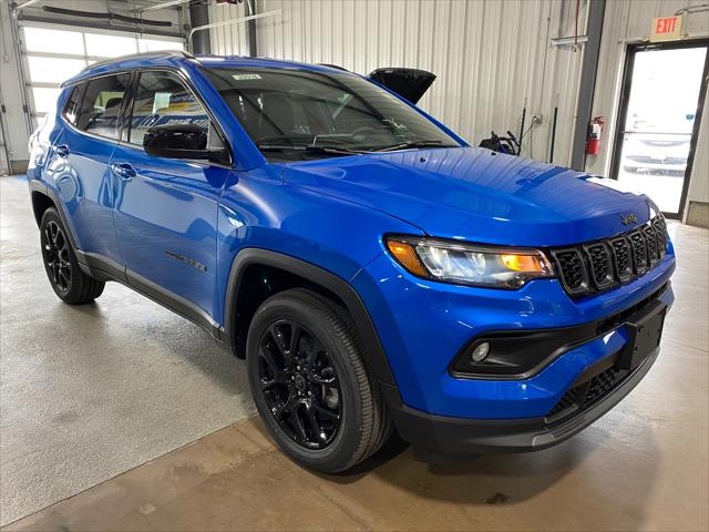 2025 Jeep Compass COMPASS LATITUDE 4X4