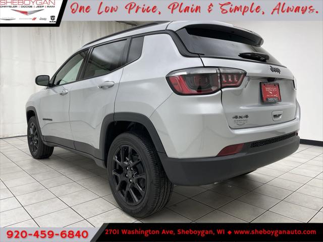 2025 Jeep Compass COMPASS LATITUDE 4X4