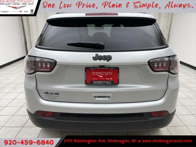 2025 Jeep Compass COMPASS LATITUDE 4X4