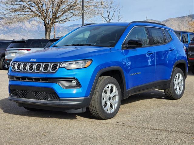 2025 Jeep Compass COMPASS LATITUDE 4X4