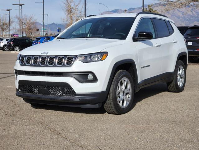 2025 Jeep Compass COMPASS LATITUDE 4X4