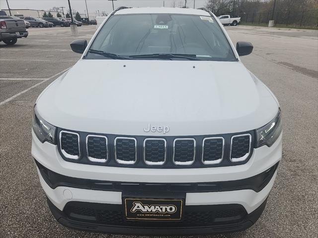 2025 Jeep Compass COMPASS LATITUDE 4X4