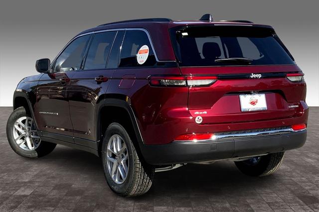 2025 Jeep Grand Cherokee GRAND CHEROKEE LAREDO X 4X4