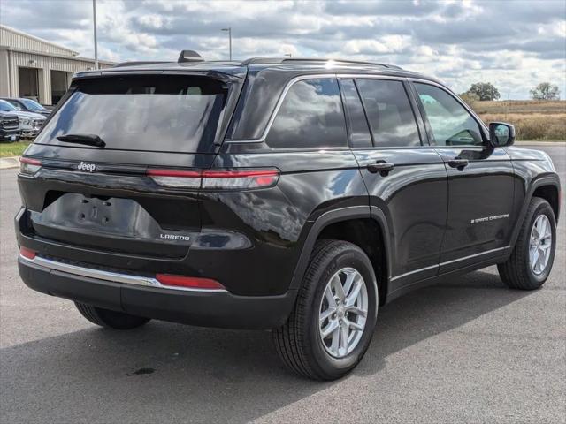 2025 Jeep Grand Cherokee GRAND CHEROKEE LAREDO X 4X2