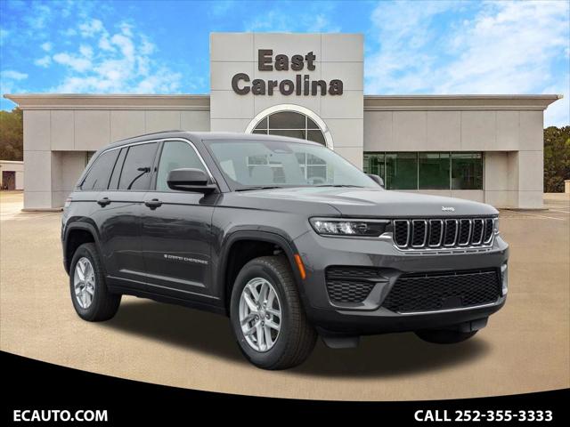 2025 Jeep Grand Cherokee GRAND CHEROKEE LAREDO X 4X4