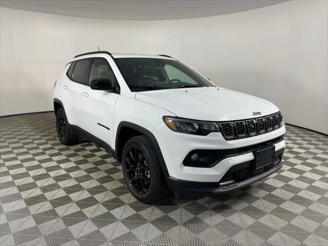 2025 Jeep Compass COMPASS LATITUDE 4X4