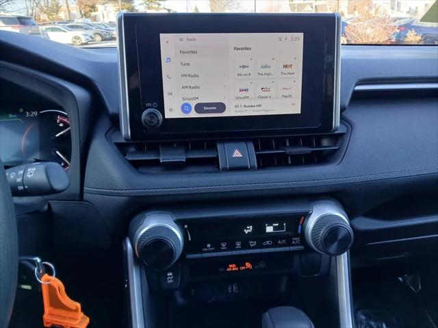 2023 Toyota RAV4 LE