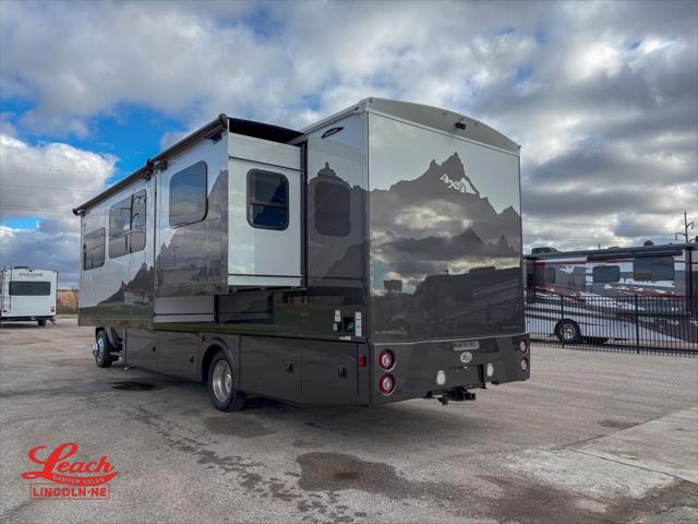 2025 Ram 5500 Tradesman/SLT