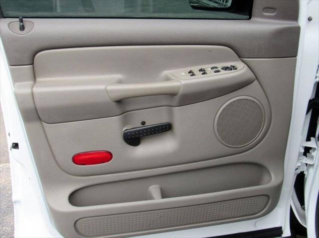 2003 Dodge Ram 2500 SLT Clean, 6 Speed manual, No dealer fees! Clean,