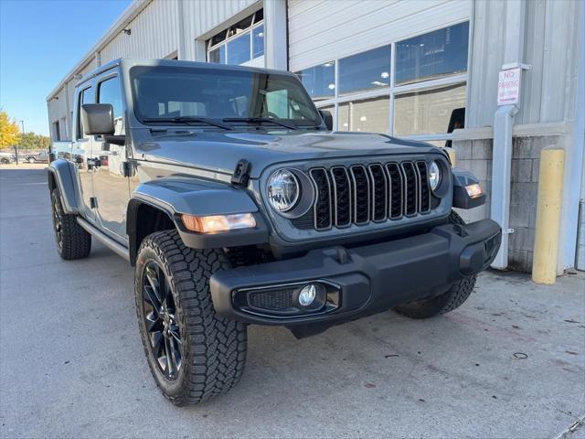 2025 Jeep Gladiator GLADIATOR NIGHTHAWK 4X4