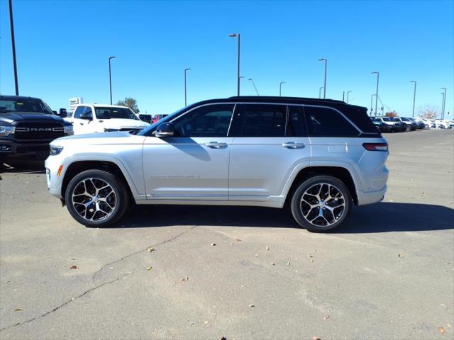 2025 Jeep Grand Cherokee GRAND CHEROKEE SUMMIT RESERVE 4X4