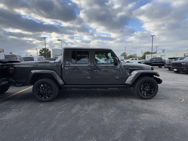 2025 Jeep Gladiator GLADIATOR NIGHTHAWK 4X4