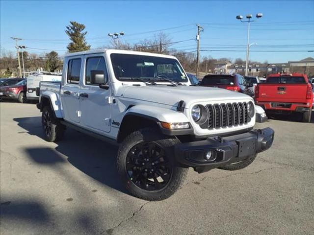 2025 Jeep Gladiator GLADIATOR NIGHTHAWK 4X4