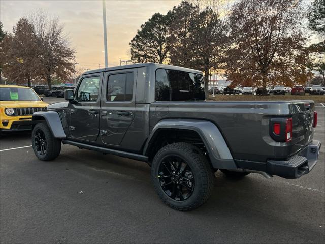 2025 Jeep Gladiator GLADIATOR NIGHTHAWK 4X4