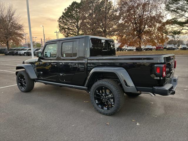 2025 Jeep Gladiator GLADIATOR NIGHTHAWK 4X4