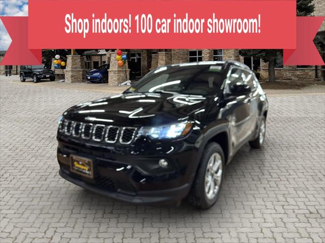 2025 Jeep Compass COMPASS LATITUDE 4X4