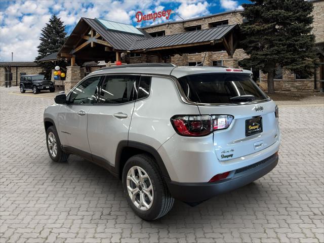 2025 Jeep Compass COMPASS LATITUDE 4X4