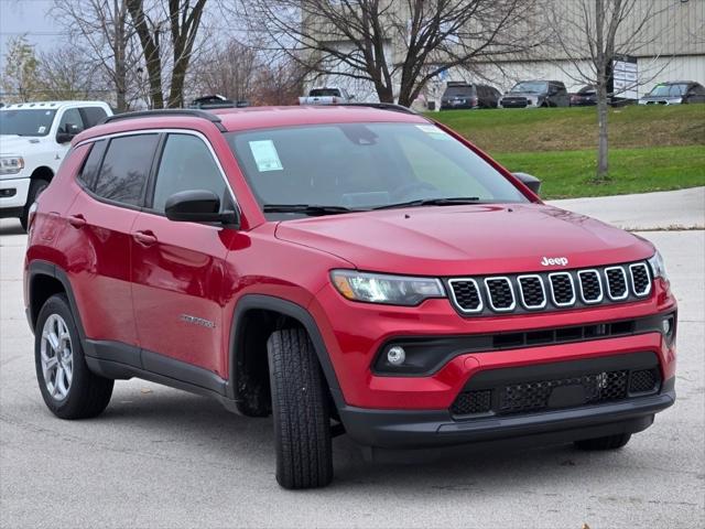 2025 Jeep Compass COMPASS LATITUDE 4X4