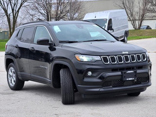 2025 Jeep Compass COMPASS LATITUDE 4X4