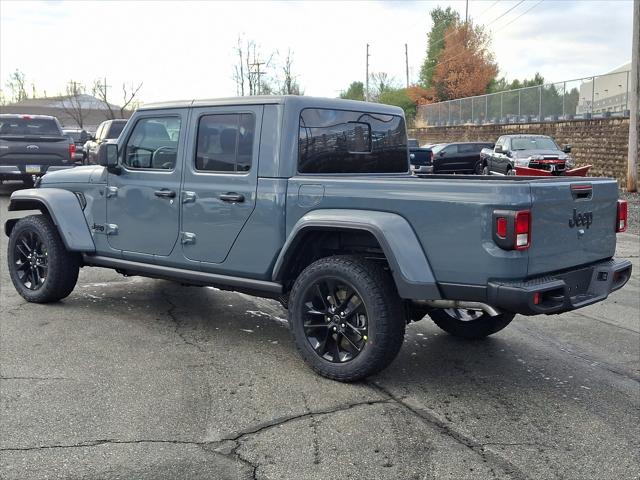 2025 Jeep Gladiator GLADIATOR NIGHTHAWK 4X4