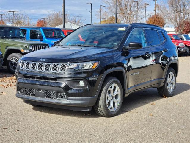 2025 Jeep Compass COMPASS LATITUDE 4X4