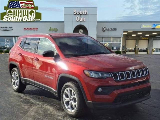2025 Jeep Compass COMPASS LATITUDE 4X4